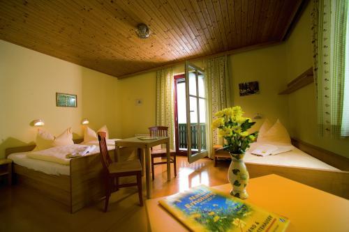 Hotel Jufa St. Martin Sankt Martin am Tennengebirge Pokój zdjęcie