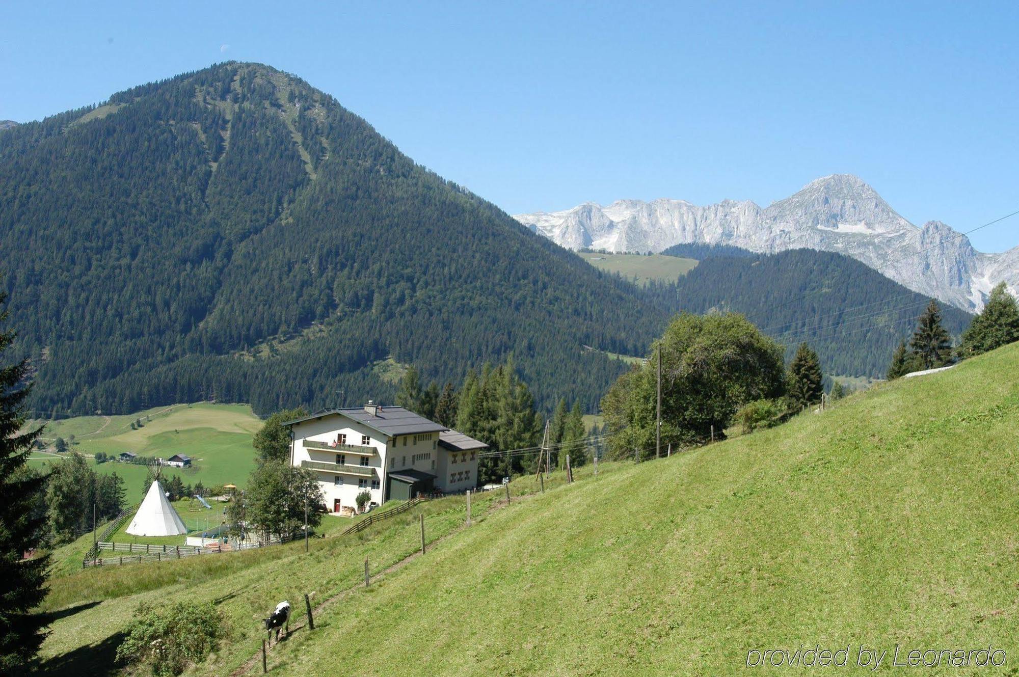 Hotel Jufa St. Martin Sankt Martin am Tennengebirge Zewnętrze zdjęcie