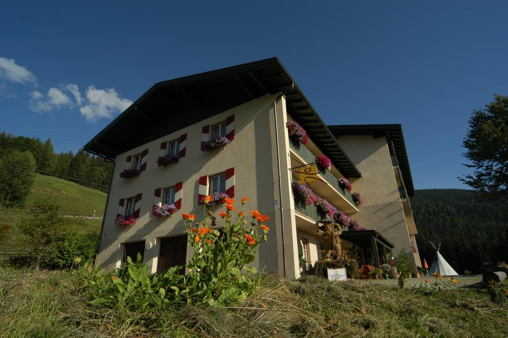Hotel Jufa St. Martin Sankt Martin am Tennengebirge Zewnętrze zdjęcie